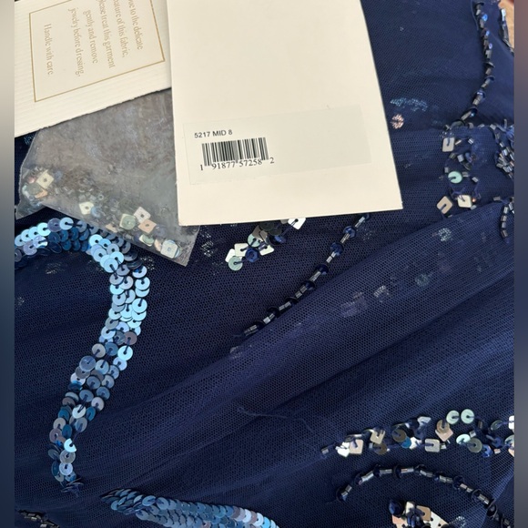 NWT Mac Duggal Embellished 5217 Long
Sleeve Gown 8 - Picture 10 of 11